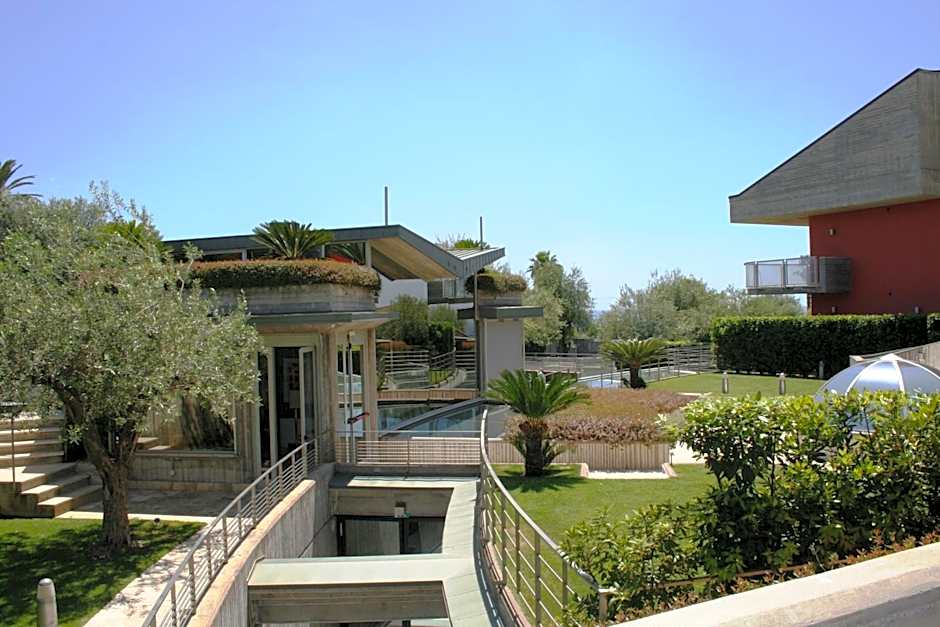 Catania Hills Residence