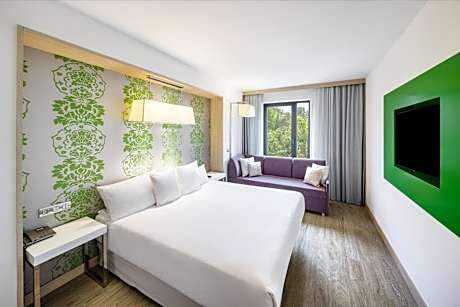 Executive Double or Twin Room (2 adults + 1 child)