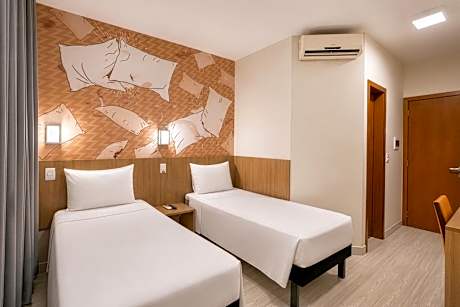 Standard Apartment with Twin Beds