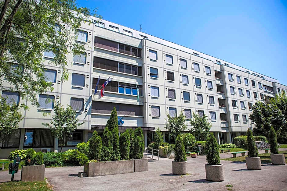 Hostel DIC