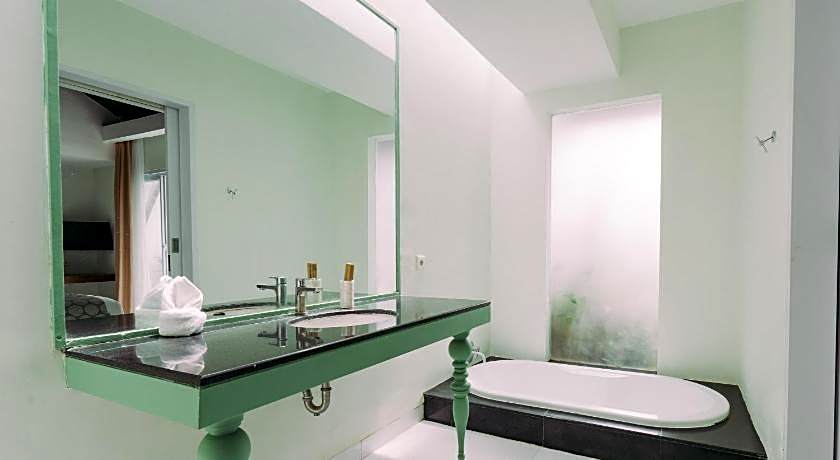 Tan's Astana Villa's by The Lavana