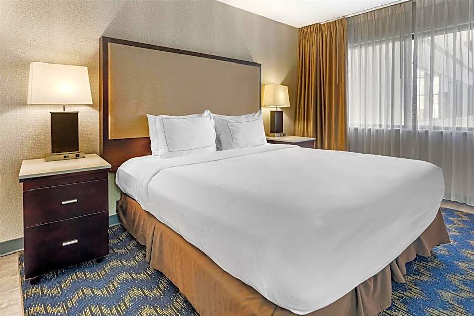 Best Western Plus Miamisburg-Dayton Suites, Banquets & Hotel