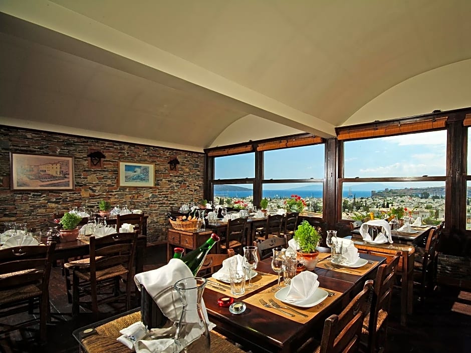 El Vino Hotel Suites