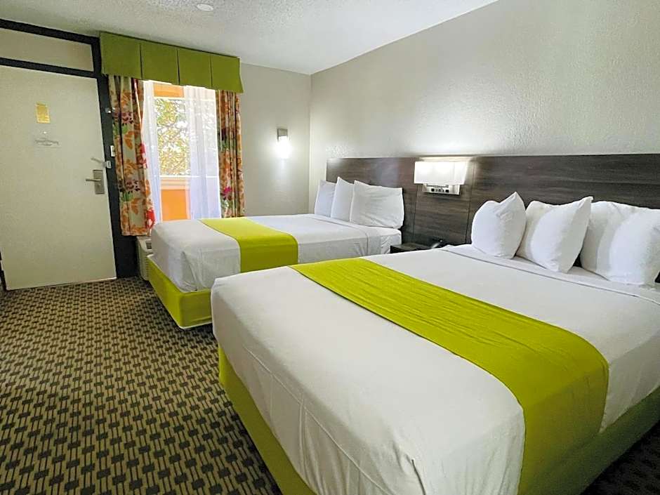 Days Inn by Wyndham Irving Grapevine DFW Airport North