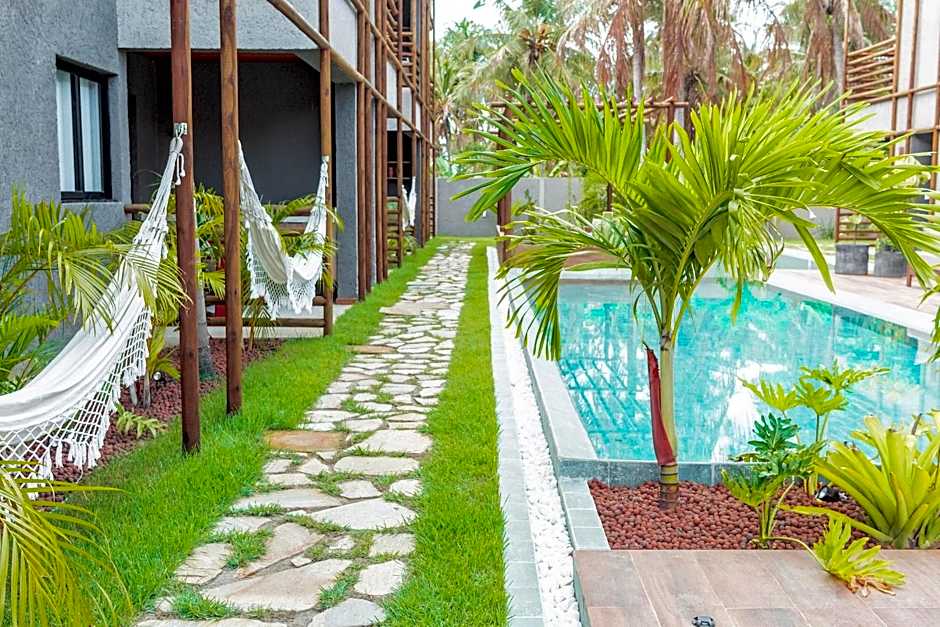 Villa Kamby Milagres by Qavi