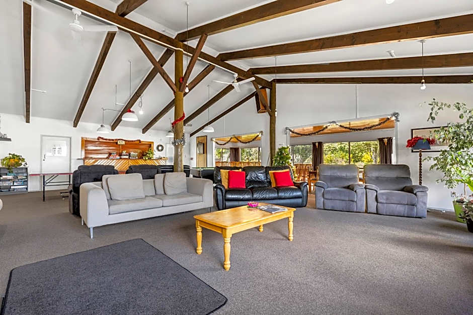 Manowhenua Lodge