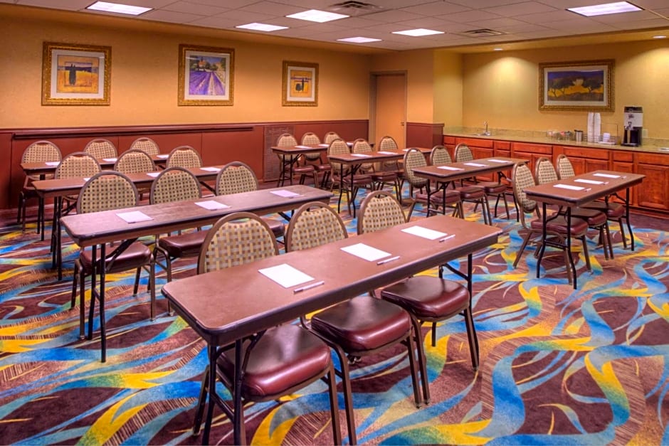 Hampton Inn By Hilton And Suites Ontario