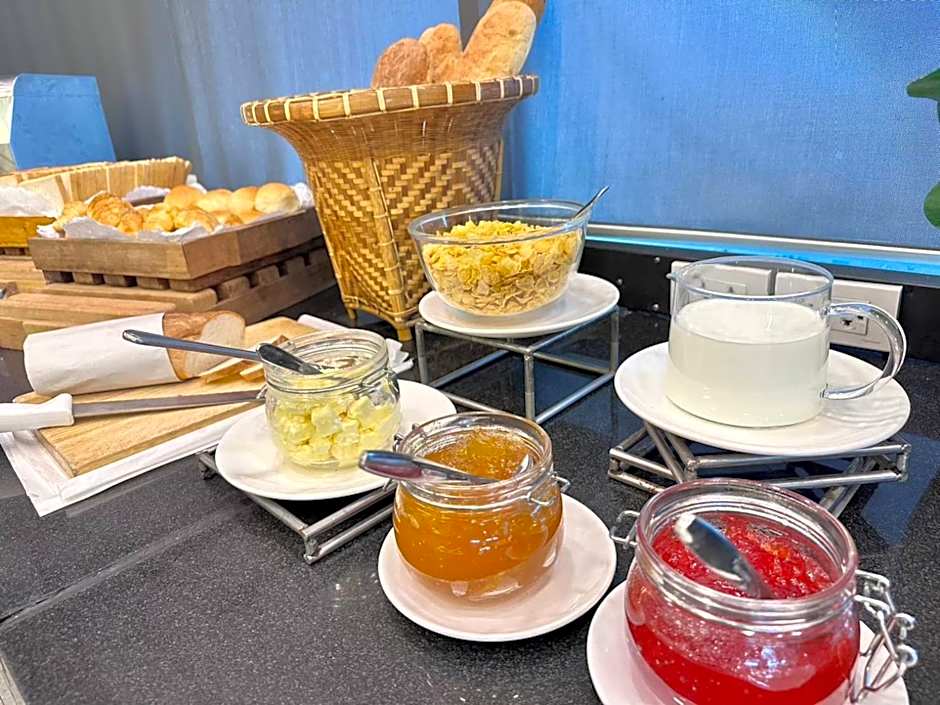 O2 Grand Suvarnabhumi Airport