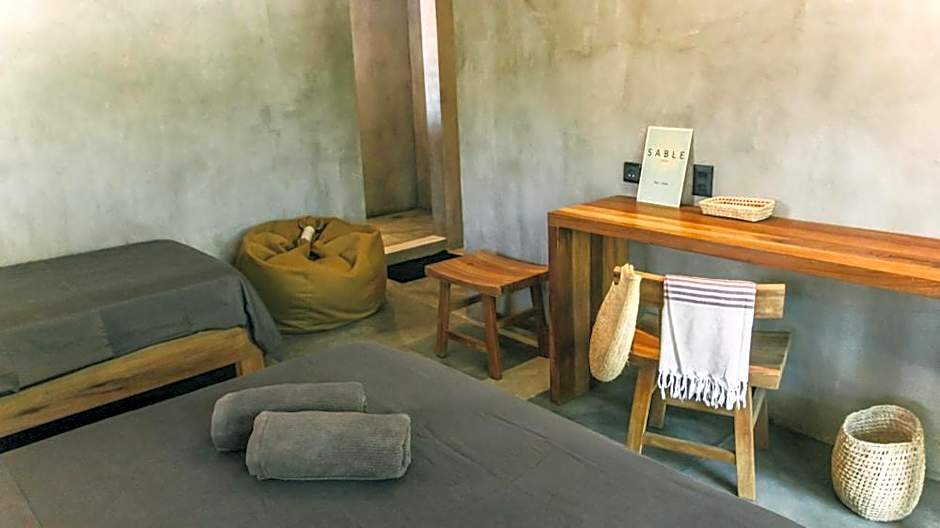 Foto 1 dari 4 — Suite, Balcony