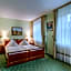 Hotel Zur Burg GmbH