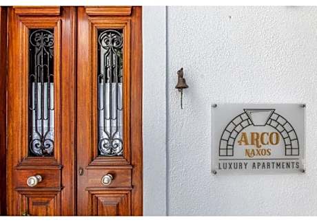 Arco Naxos Luxury Apartments