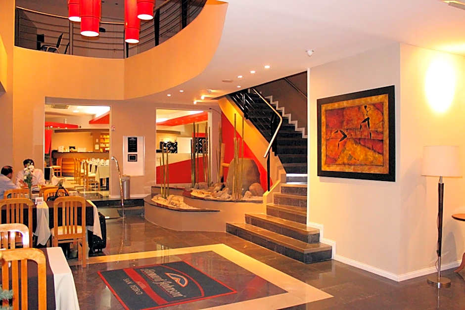 Howard Johnson by Wyndham San Pedro