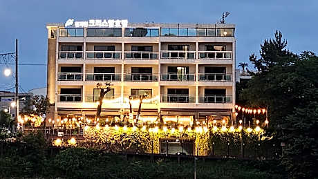 Chun Ji yeon Crystal Hotel