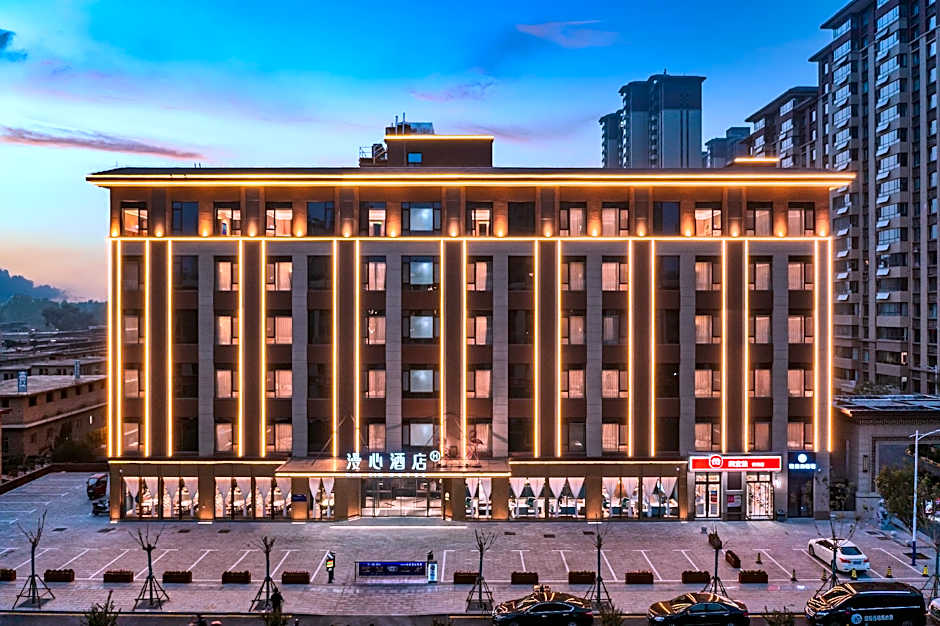 Manxin Linfen Hotel – Linfen