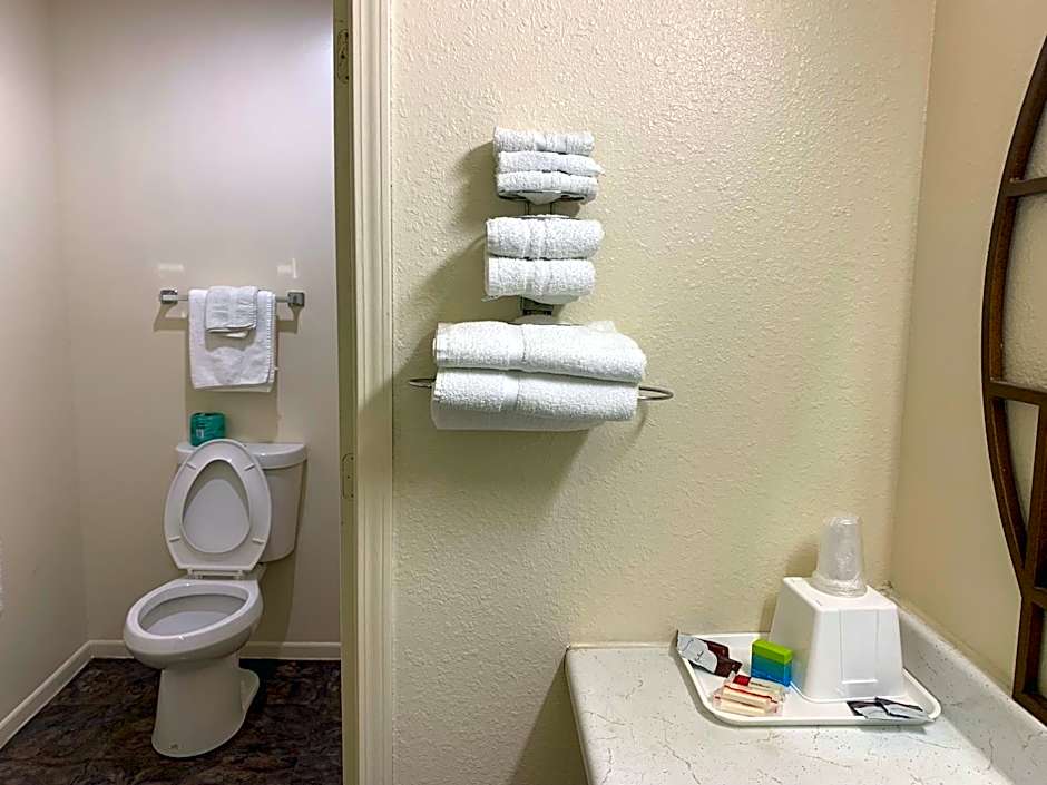 Economy Inn