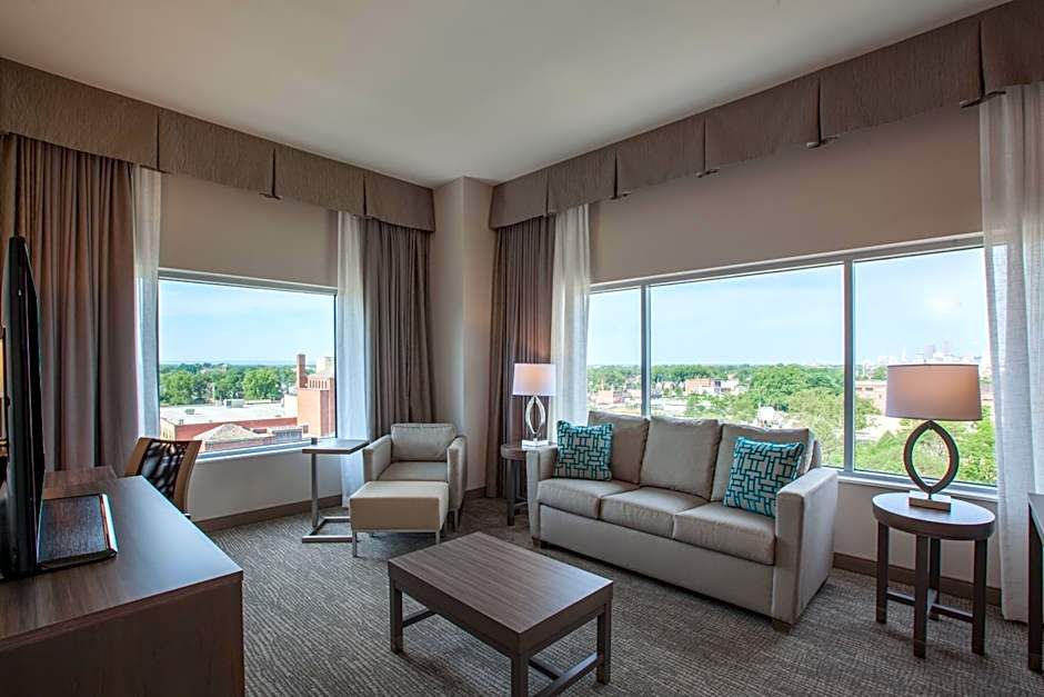 Holiday Inn Cleveland Clinic By IHG