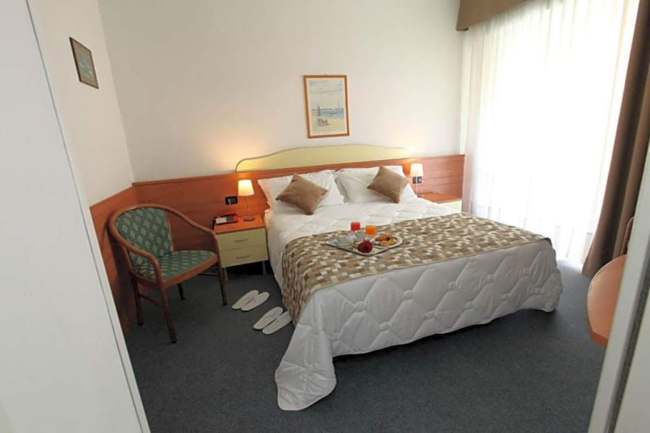 Hotel Derby S