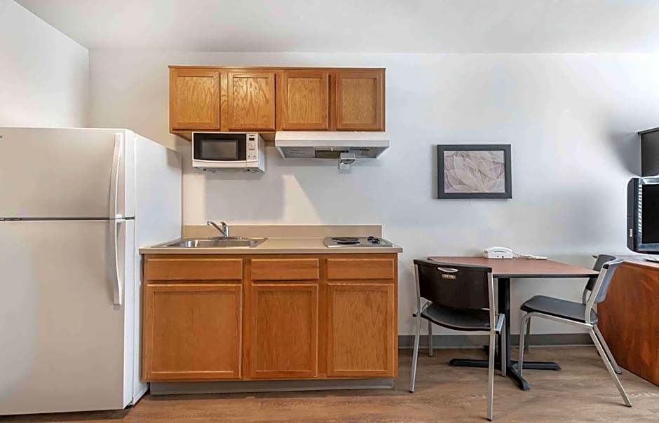 Extended Stay America Select Suites - Austin - Northwest