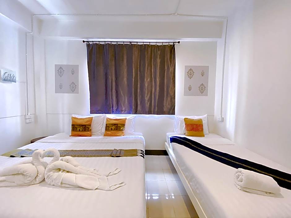 Remember @ Phuket Town Hostel