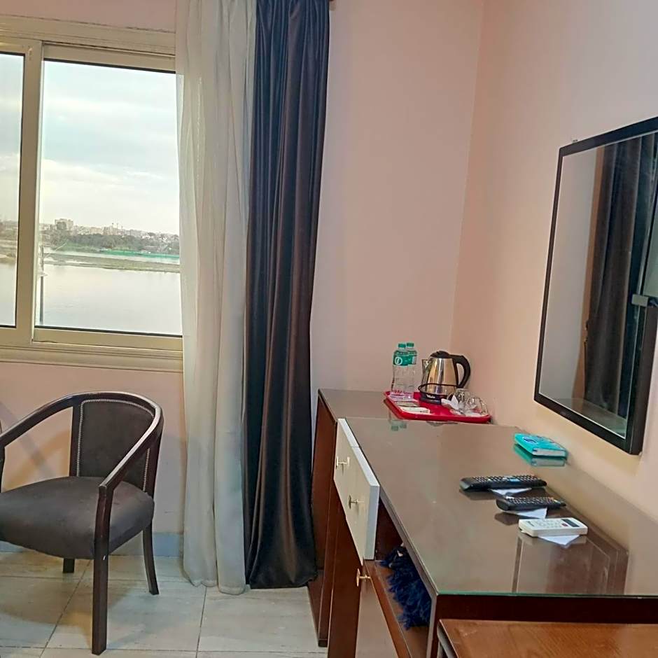 Nile jewel hotel beni suef