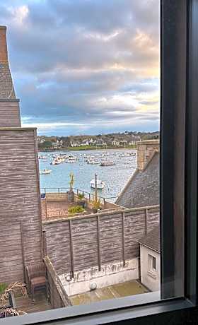 Duplex Apartment with courtyard view