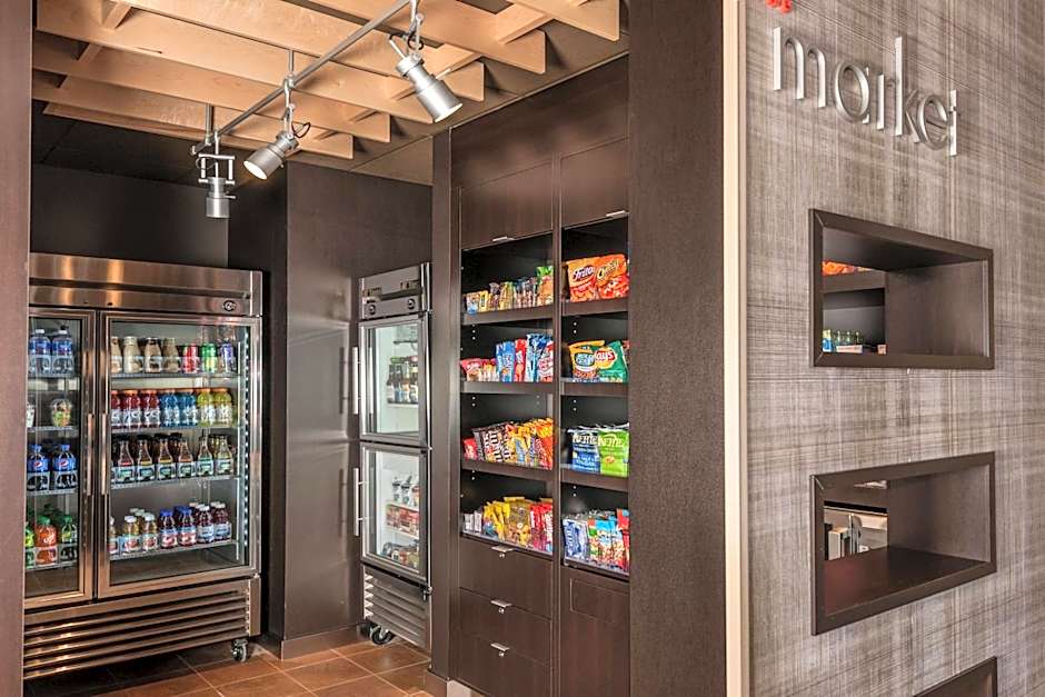 Courtyard by Marriott Boston Littleton