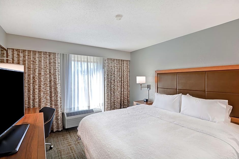 Hampton Inn By Hilton Memphis-Poplar