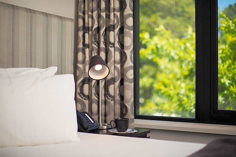 Comfort Hotel East Melbourne