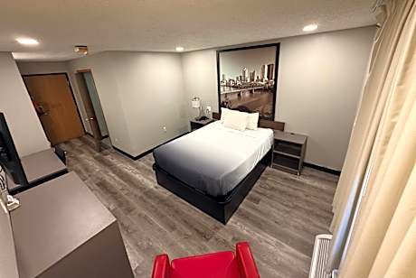 1 Queen Bed, Accessible Room, Non-Smoking
