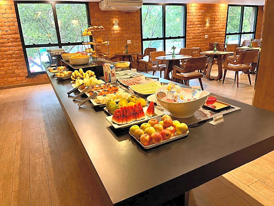 Oasis Plaza Hotel