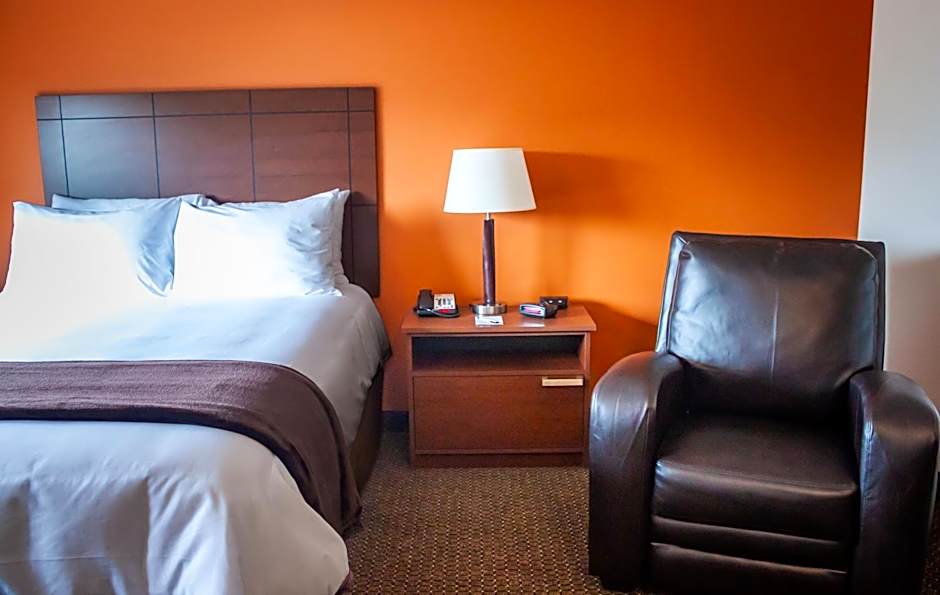 My Place Hotel-Aberdeen, SD