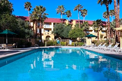 La Quinta by Wyndham Las Vegas Airport N Conv.