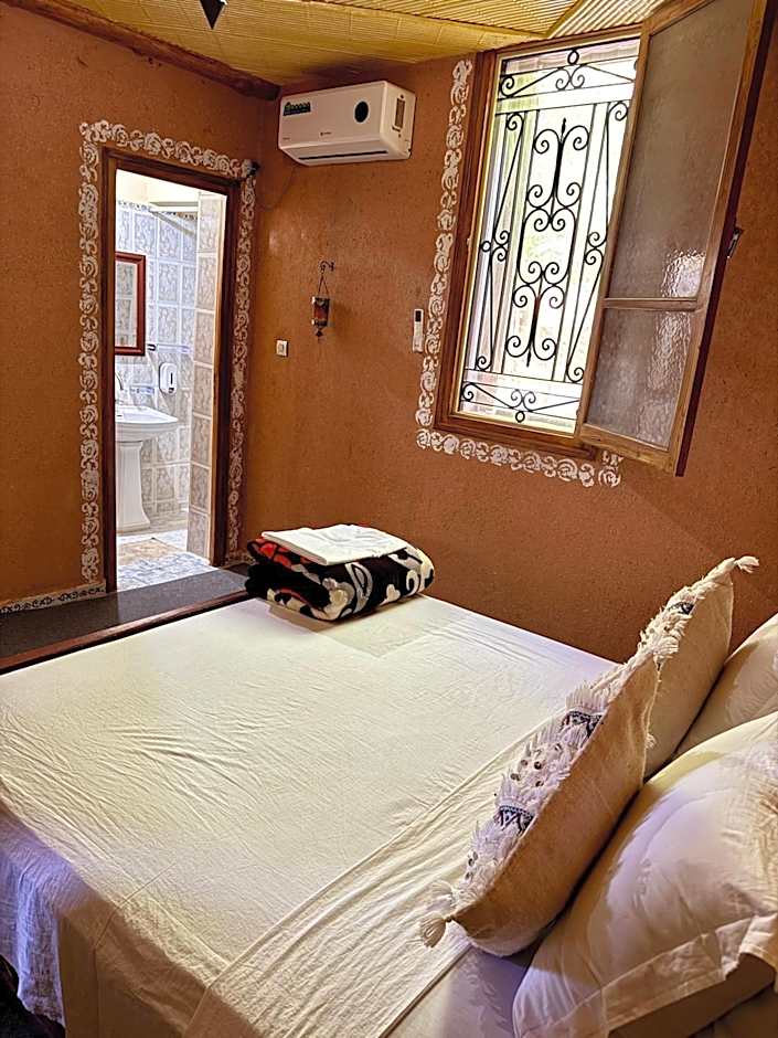 Villa Mouloud, Authentic Amazigh Family Villa, Fireplace & Garden