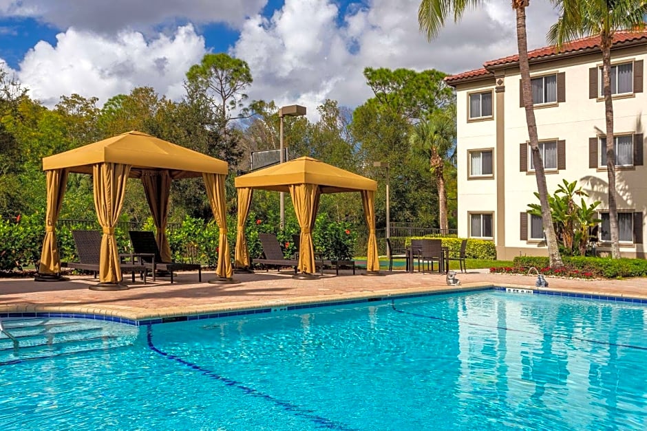 Hawthorn Extended Stay by Wyndham Naples