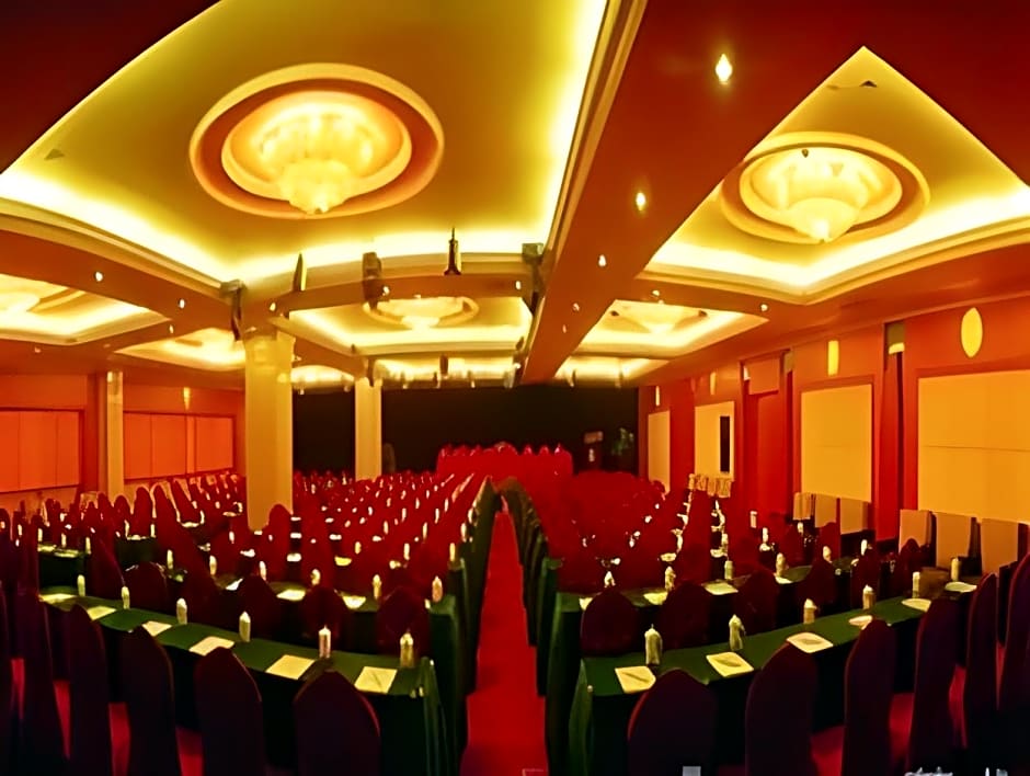 Jindu Crown Hotel