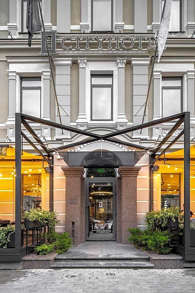 CITYHOTEL