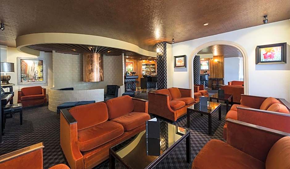 Hotel Bristol