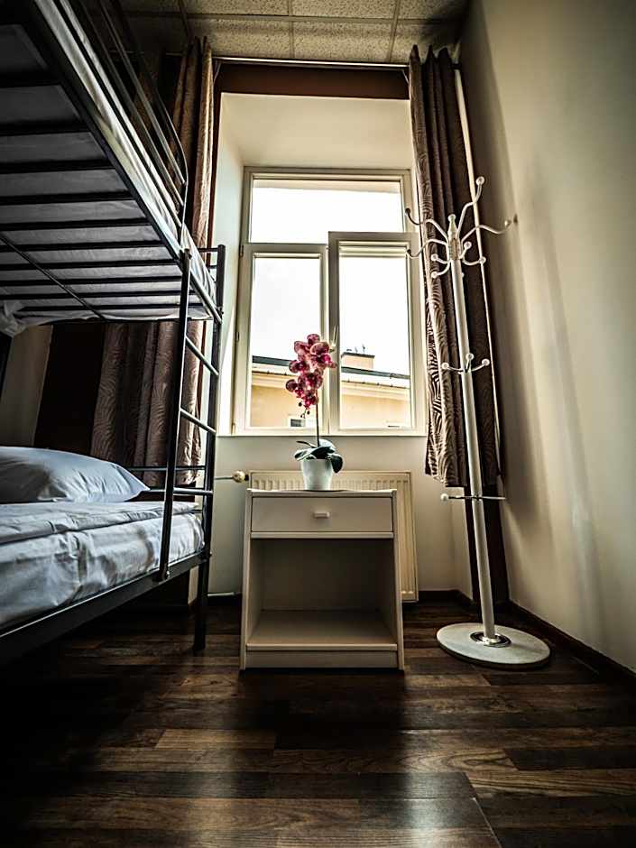 Hostel Pod Basztą