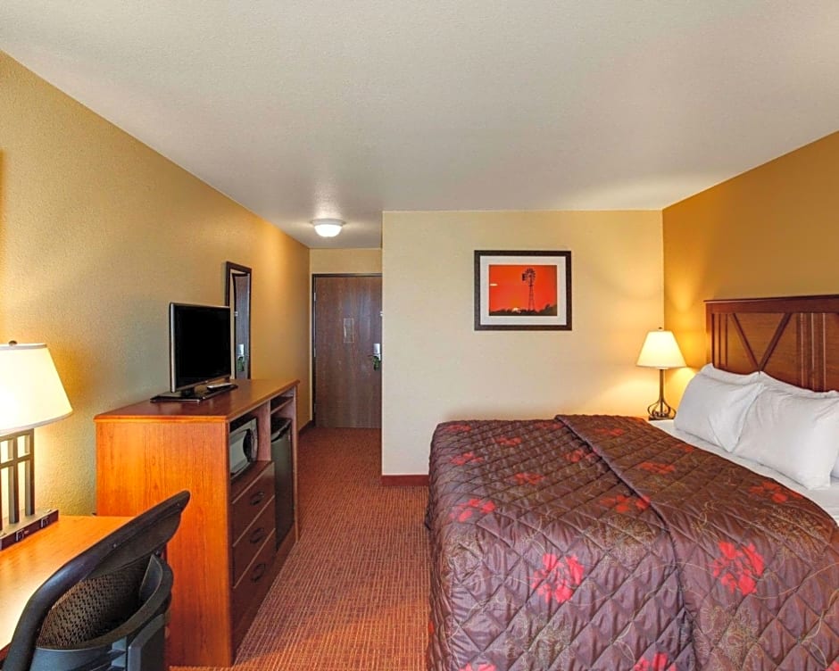 Rodeway Inn & Suites Phillipsburg