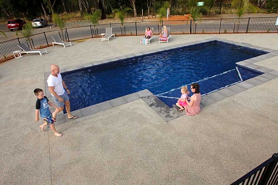 Riverside Cabin Park