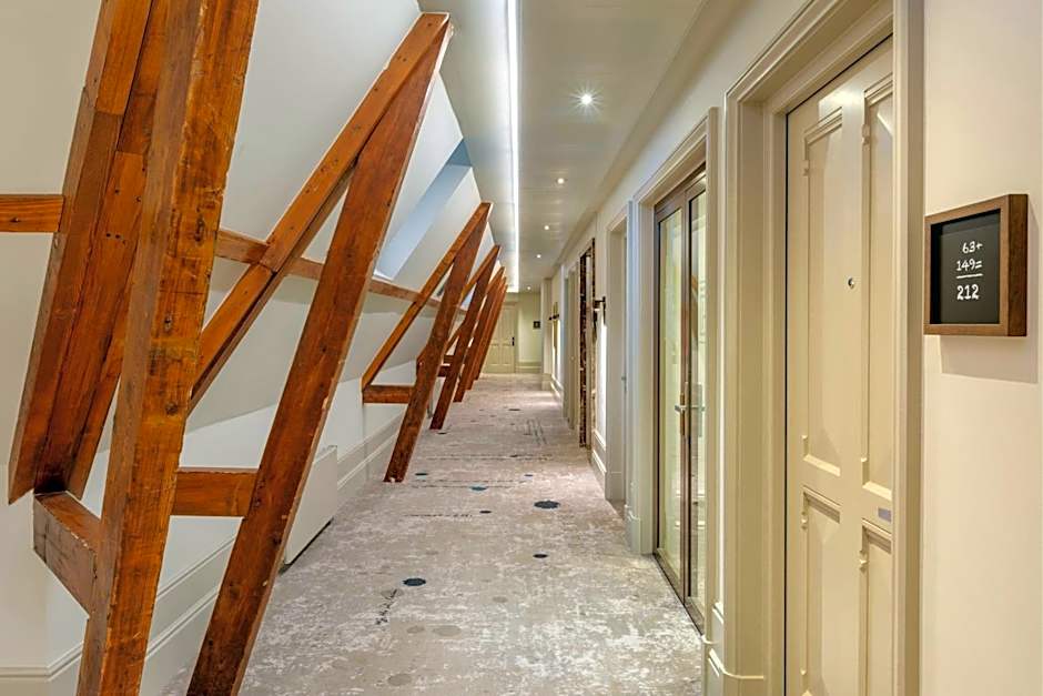 The College Hotel Amsterdam, Autograph Collection