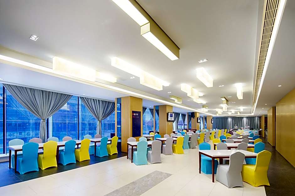 Holiday Inn Express City Centre Dalian By IHG