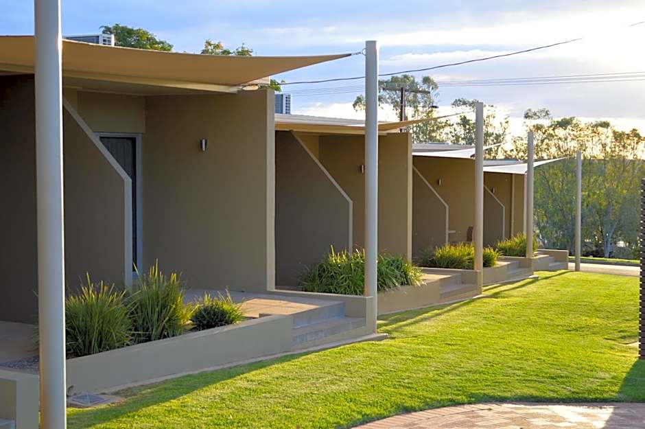 Loxton Community Hotel Motel