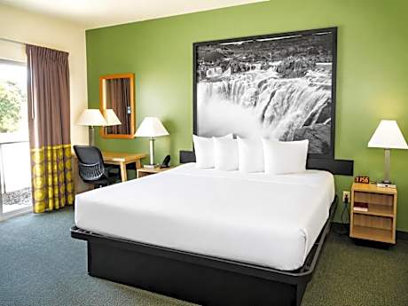 Hotel Salmon