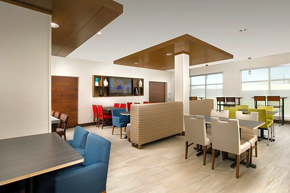 Holiday Inn Express & Suites New Braunfels