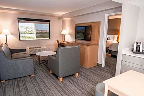 Queen Suite with Two Queen Beds