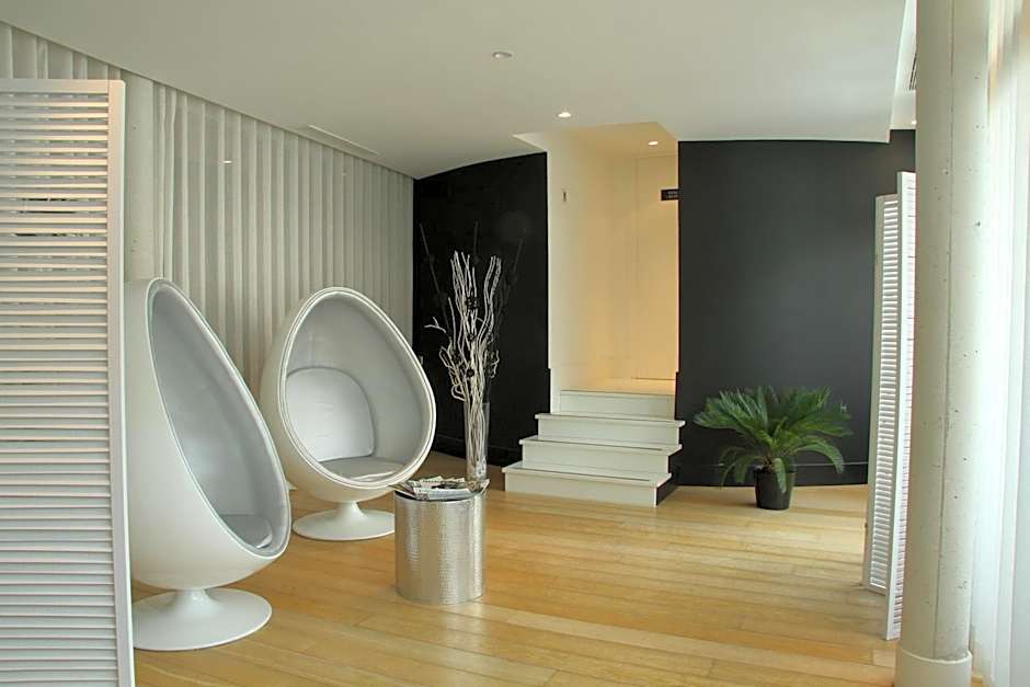 Le Cesar Hotel