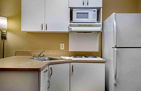 Studio with 2 Double Beds - Non-Smoking