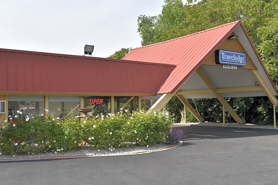 Travelodge by Wyndham Red Bluff