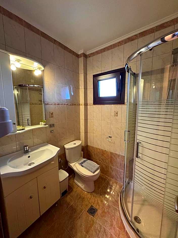 Anassa Deluxe Apartments & Studios